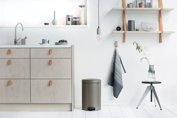Brabantia-  Pedal 20L Bin - Image 12